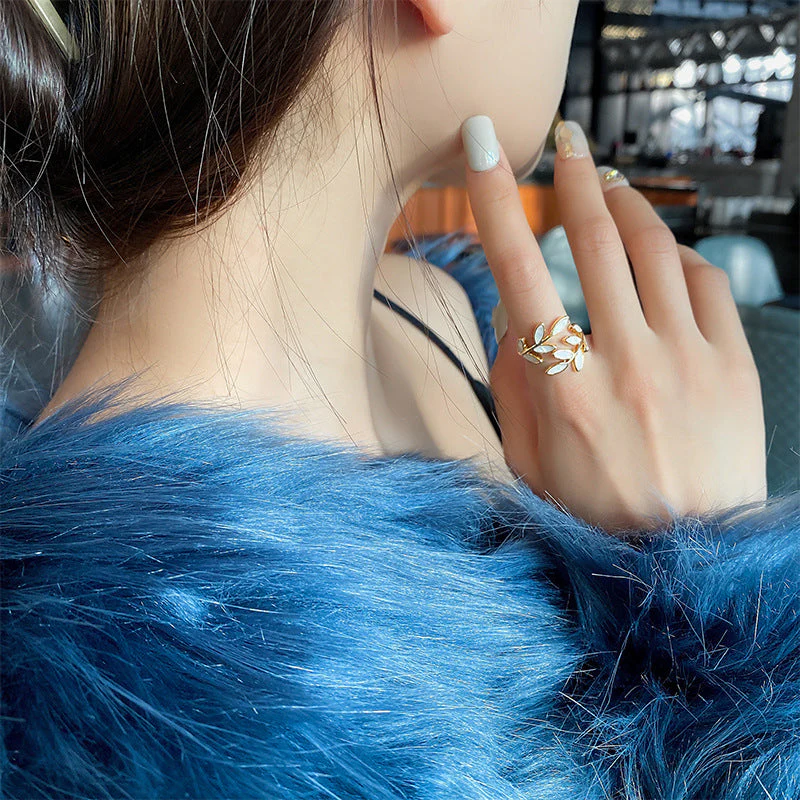 Adjustable Gold Ring With White Opal Leaf - Image 7