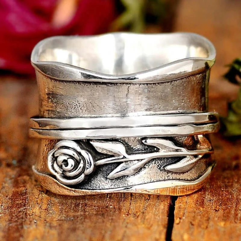 Antique Silver Flower Statement Ring - Image 2