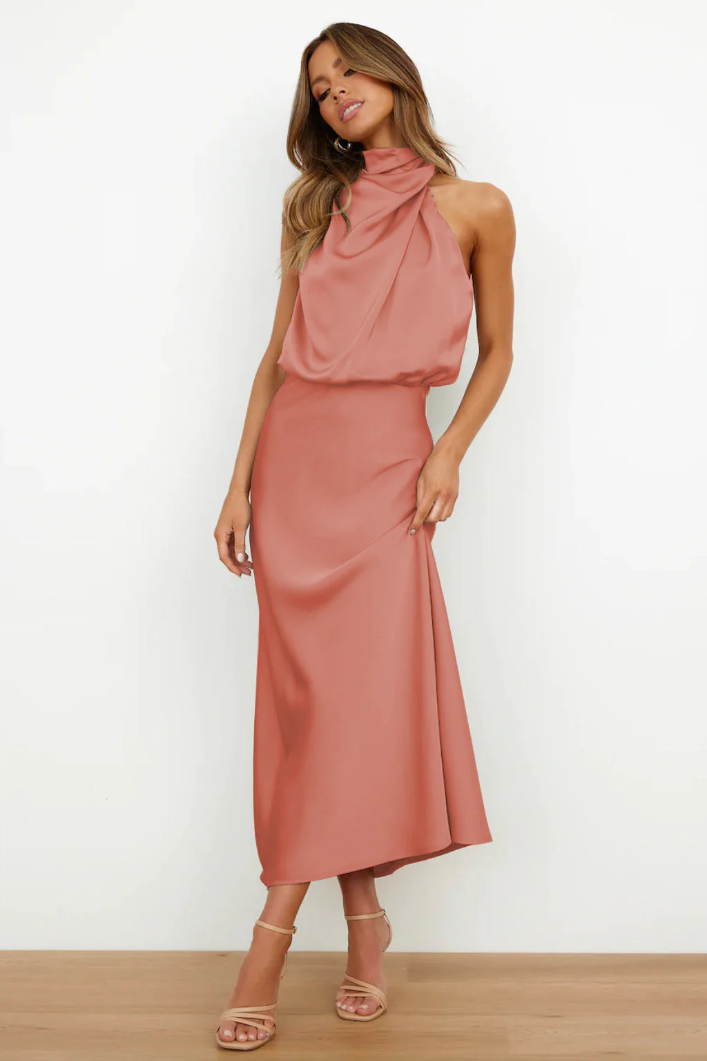 Backless Halter Neck Flowy Maxi Dress - Image 14