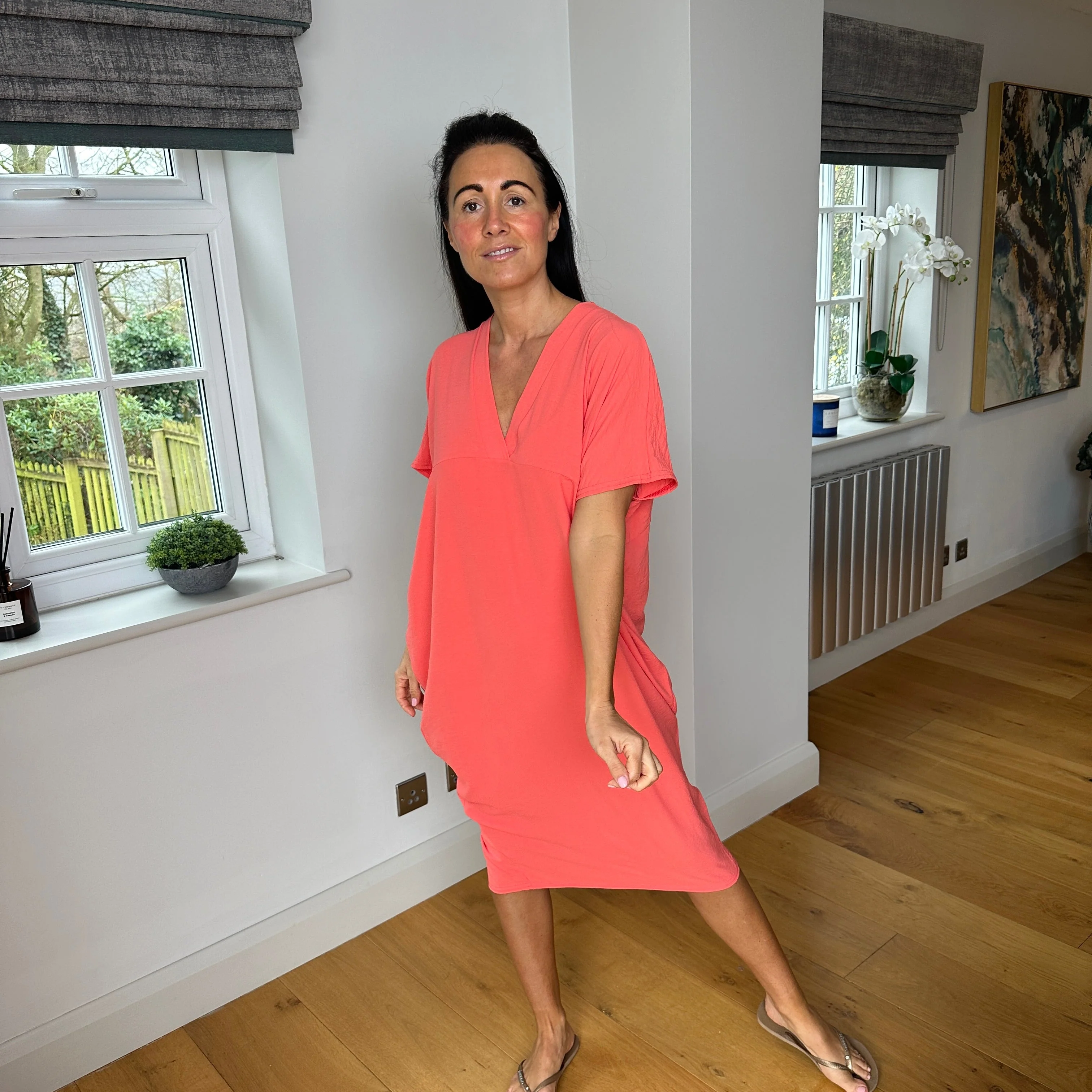 Chic Black Flow Dress with Handy Pockets - Image 41