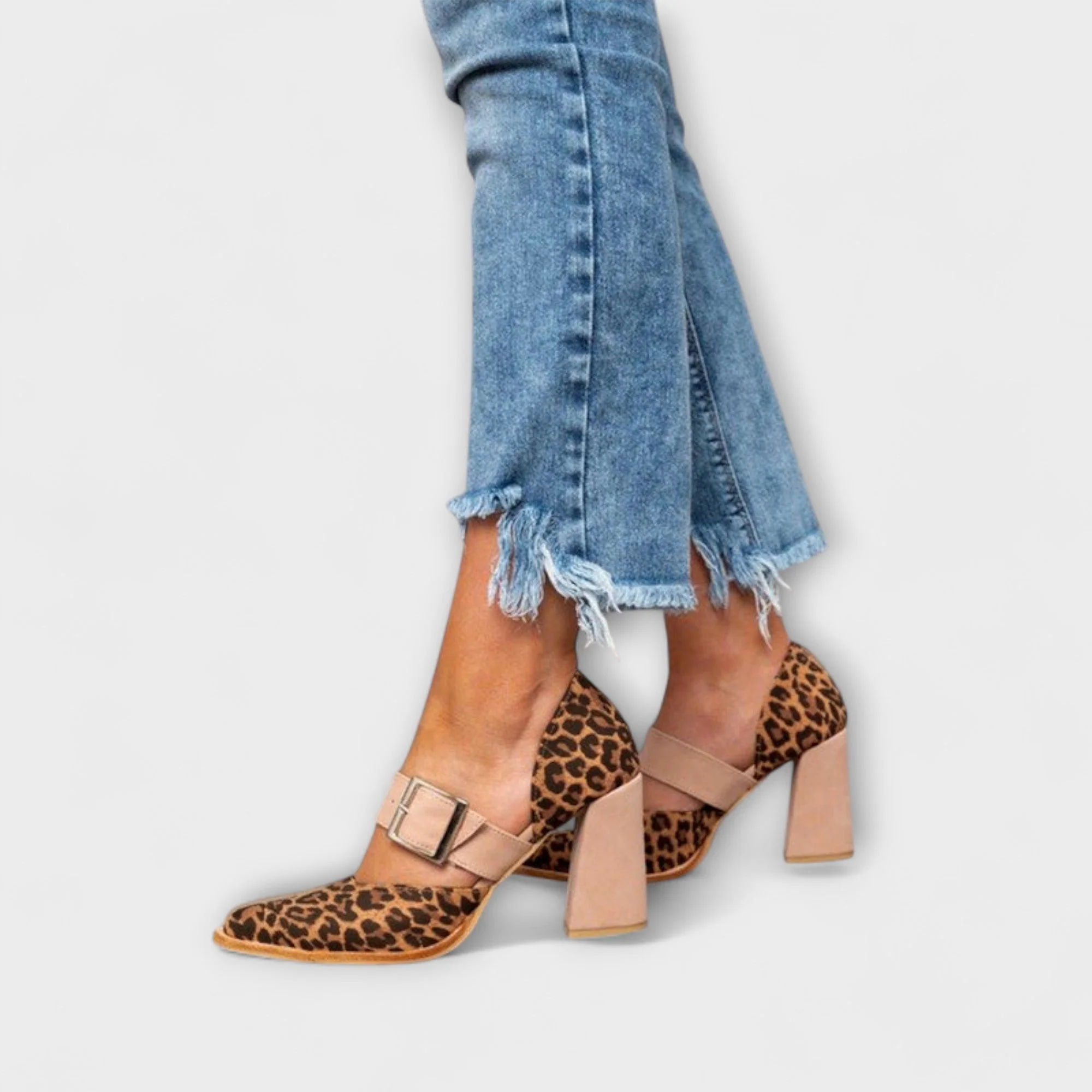 Chic Leopard Print Block Heel - Image 3