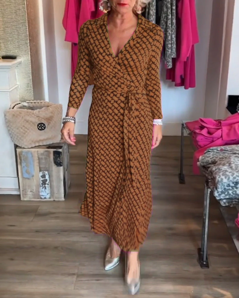 Chic Maxi Dress with Deep V Neckline - Image 19
