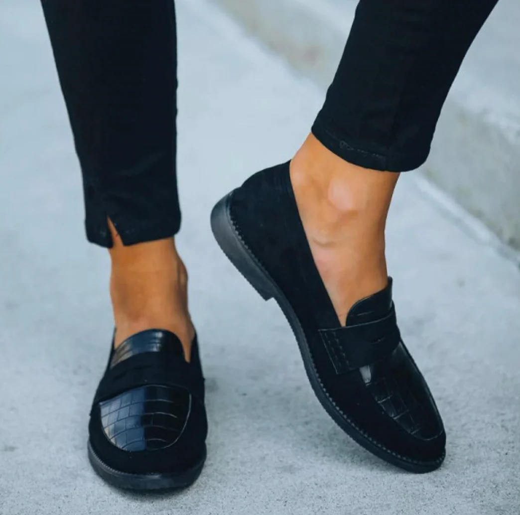 Classic Black Formal Shoes for Women - Image 5