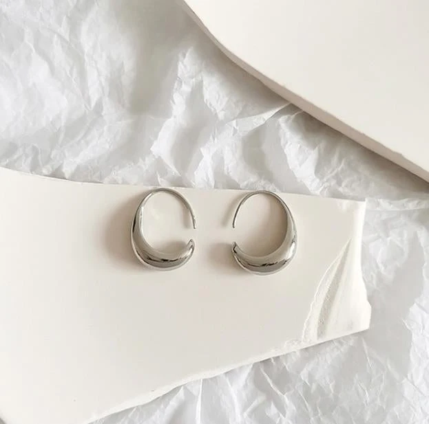 Classic Gold Hoop Earrings - Image 6