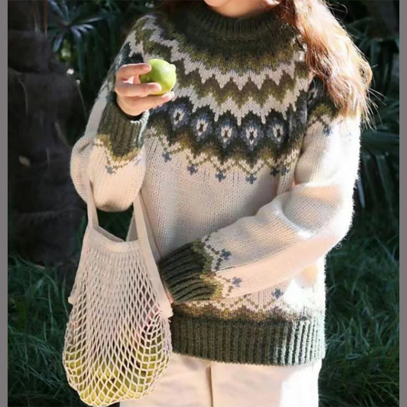 Classic Sweater with Icelandic Knit Pattern - Image 2