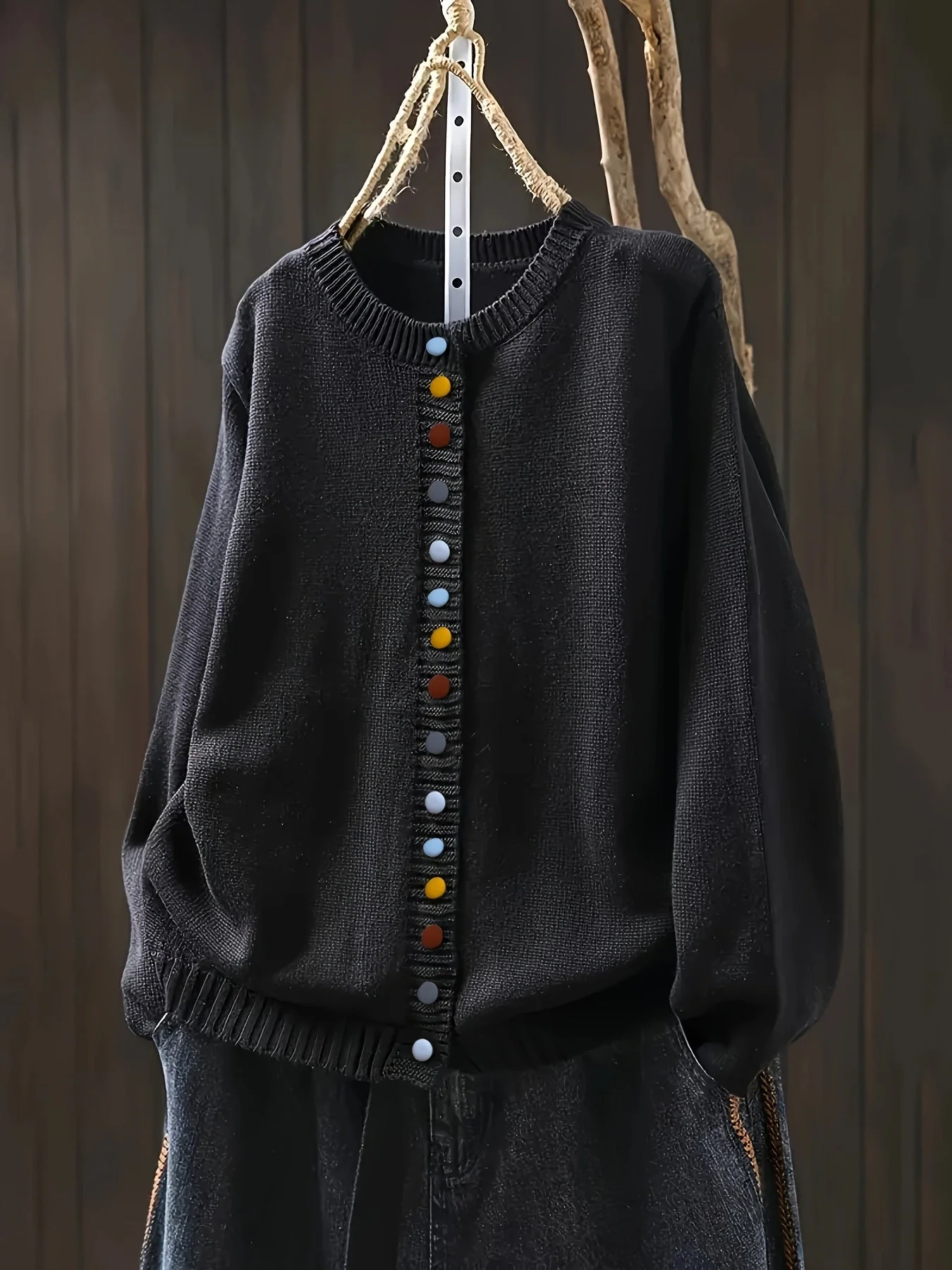 Comfortable and Stylish Cardigan - Image 3