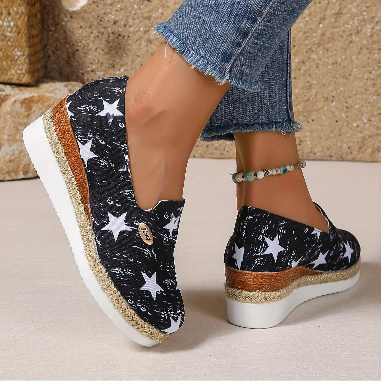 Cushioned Orthopedic Sneaker for Joint Support - Image 6