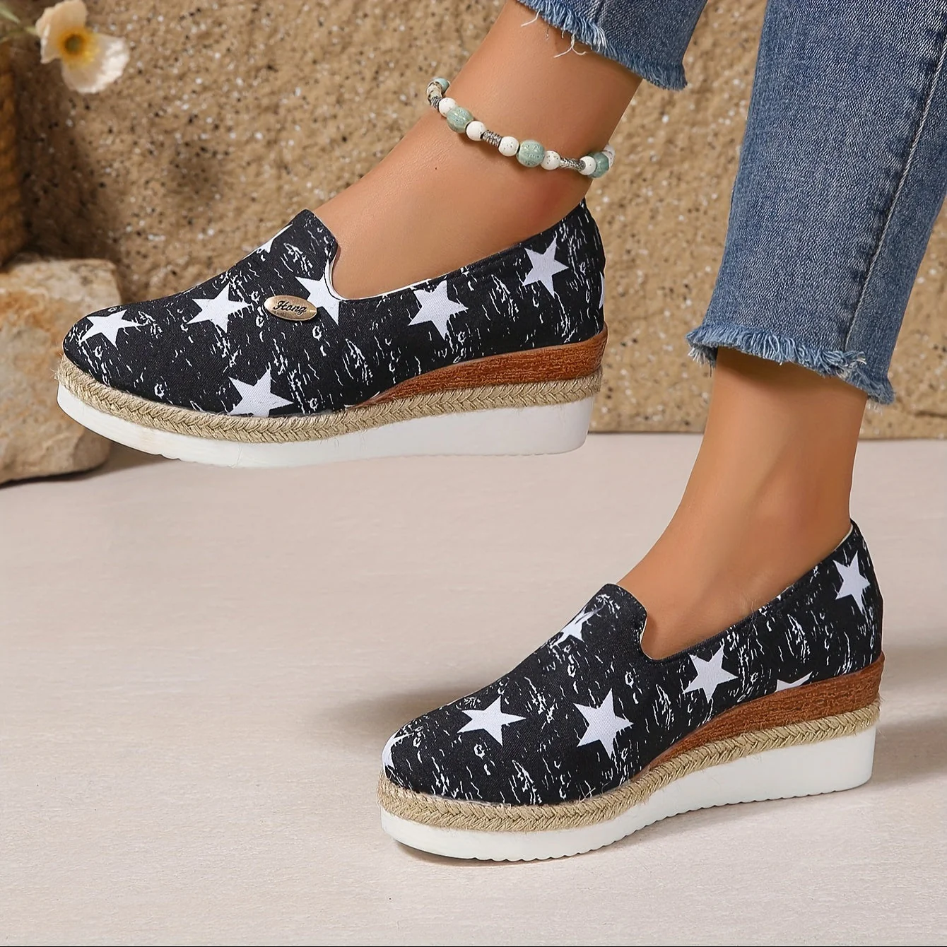 Cushioned Orthopedic Sneaker for Joint Support - Image 8