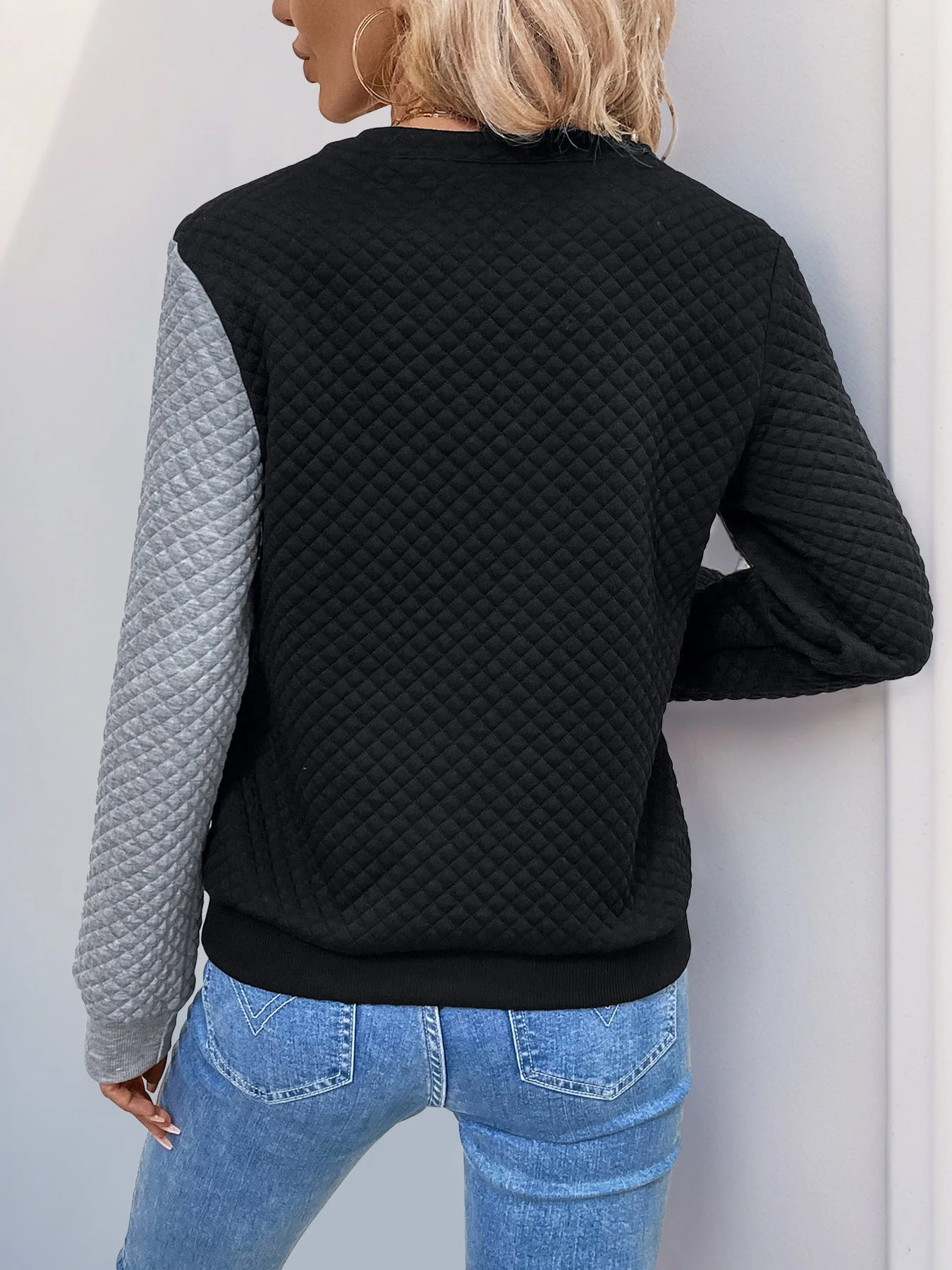 Decorative Button Contrast Long Sleeve Sweater - Image 4