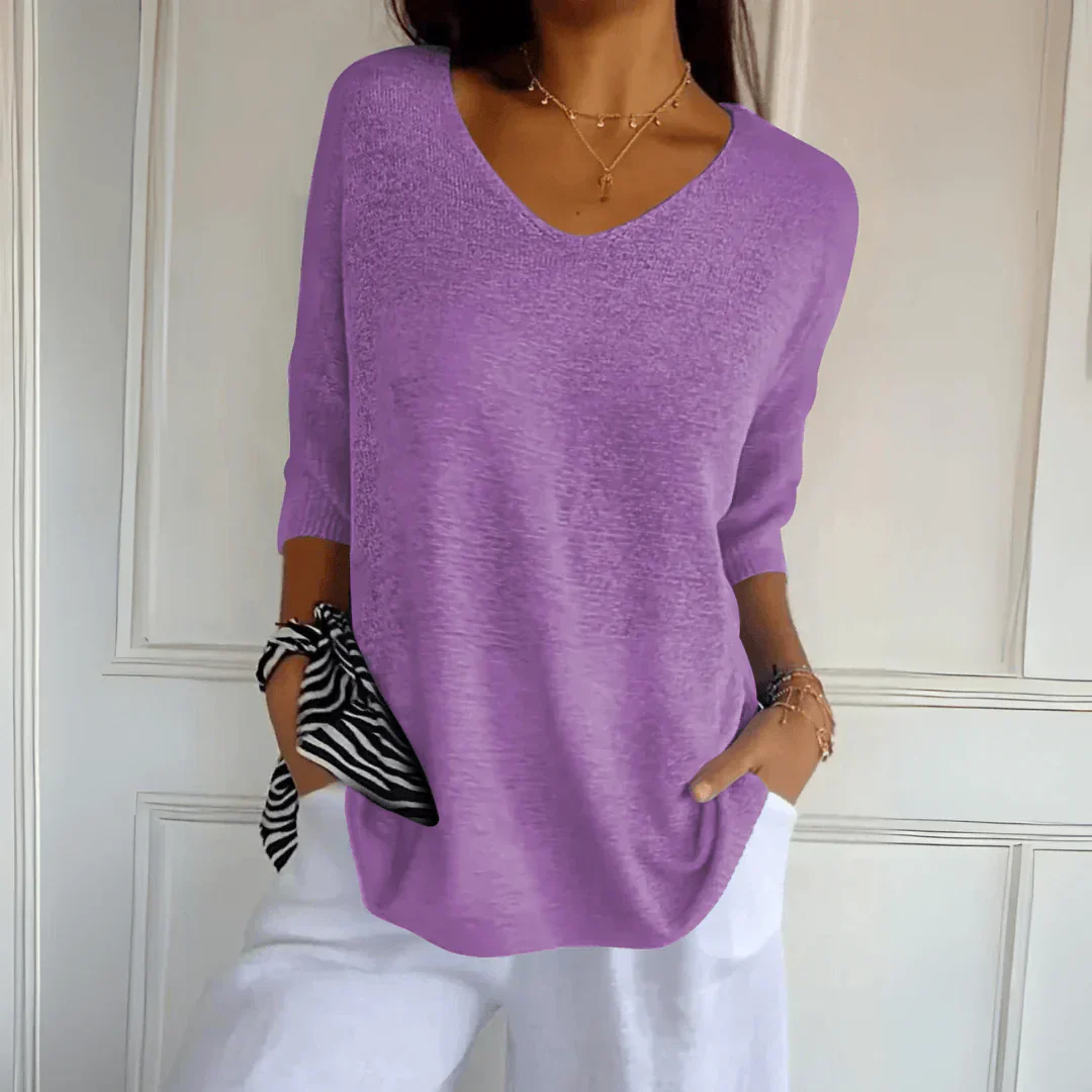 Elegant Blouse with a Relaxed Silhouette - Image 15