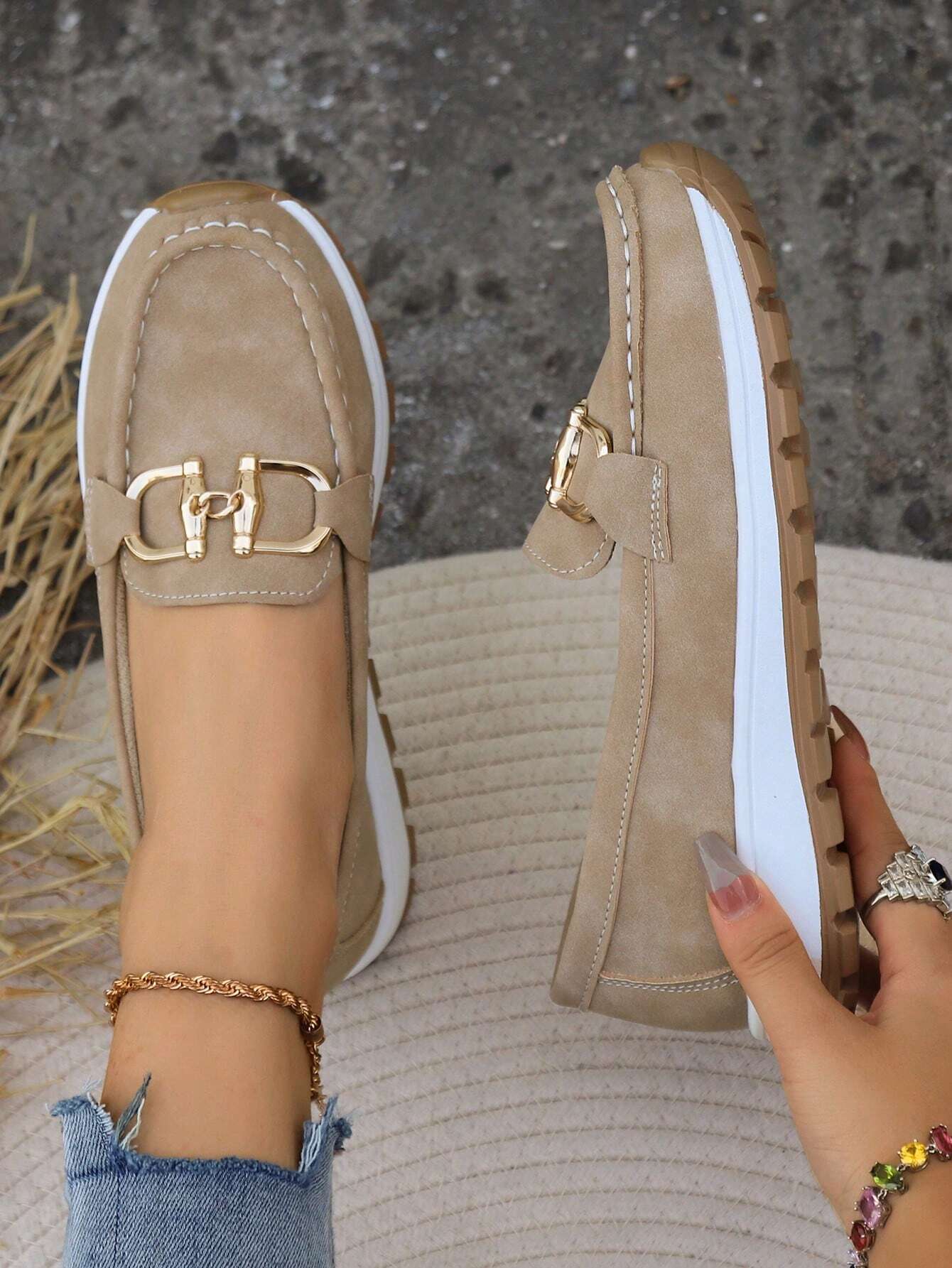 Elegant Flat Loafers with Buckle Design - Image 5