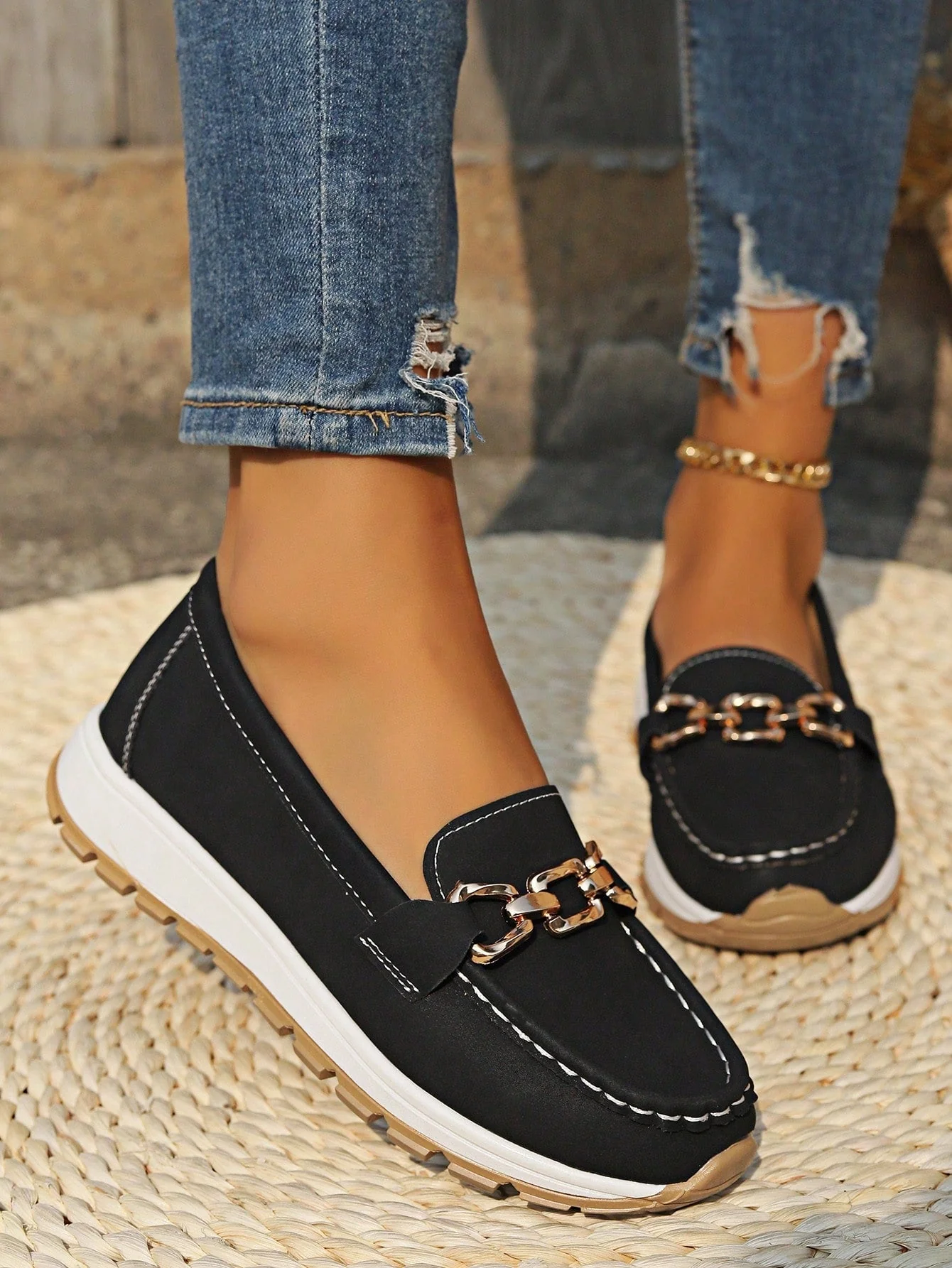 Elegant Flat Loafers with Buckle Design - Image 7