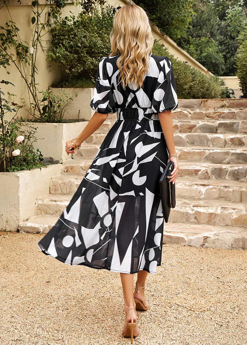 Chic V-Neck Floral Summer Dress - Image 36