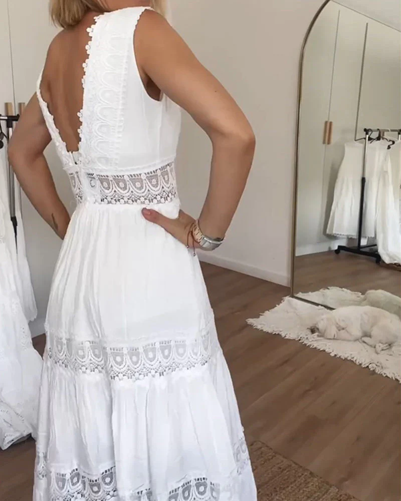 Elegant Lace Dress with V-Neckline - Image 15