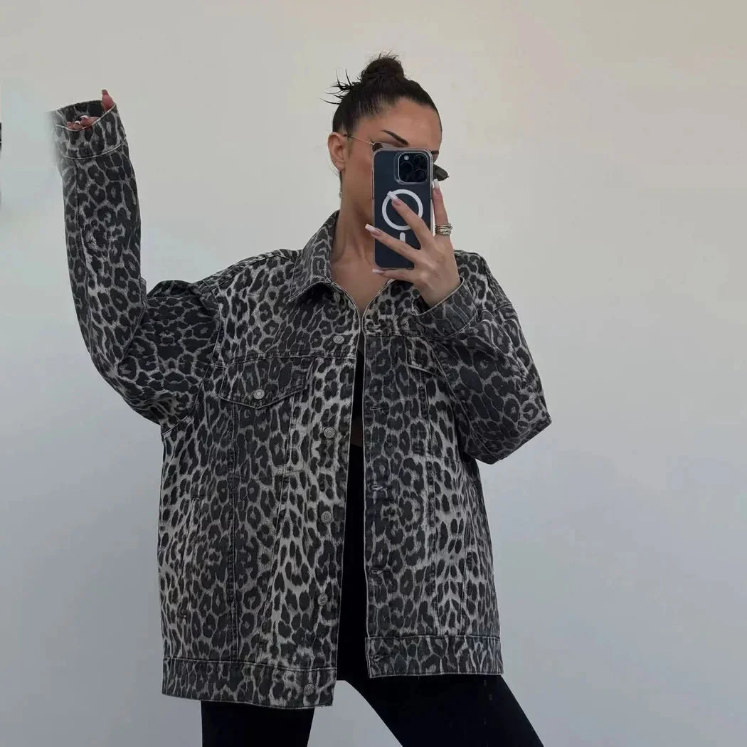 Elegant Leopard Print Jacket - Image 2