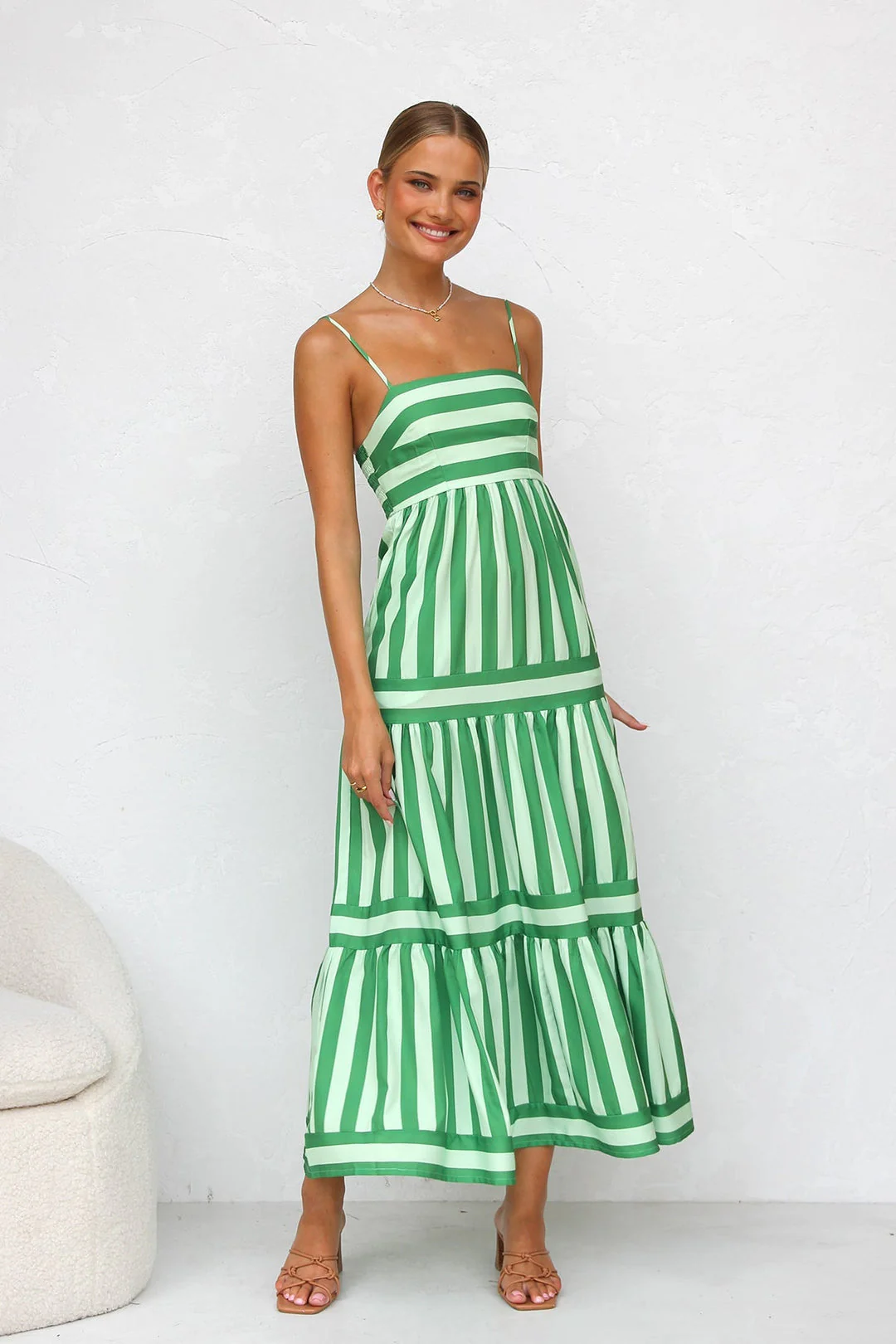 Flowy Full-Length Evening Dress - Image 15