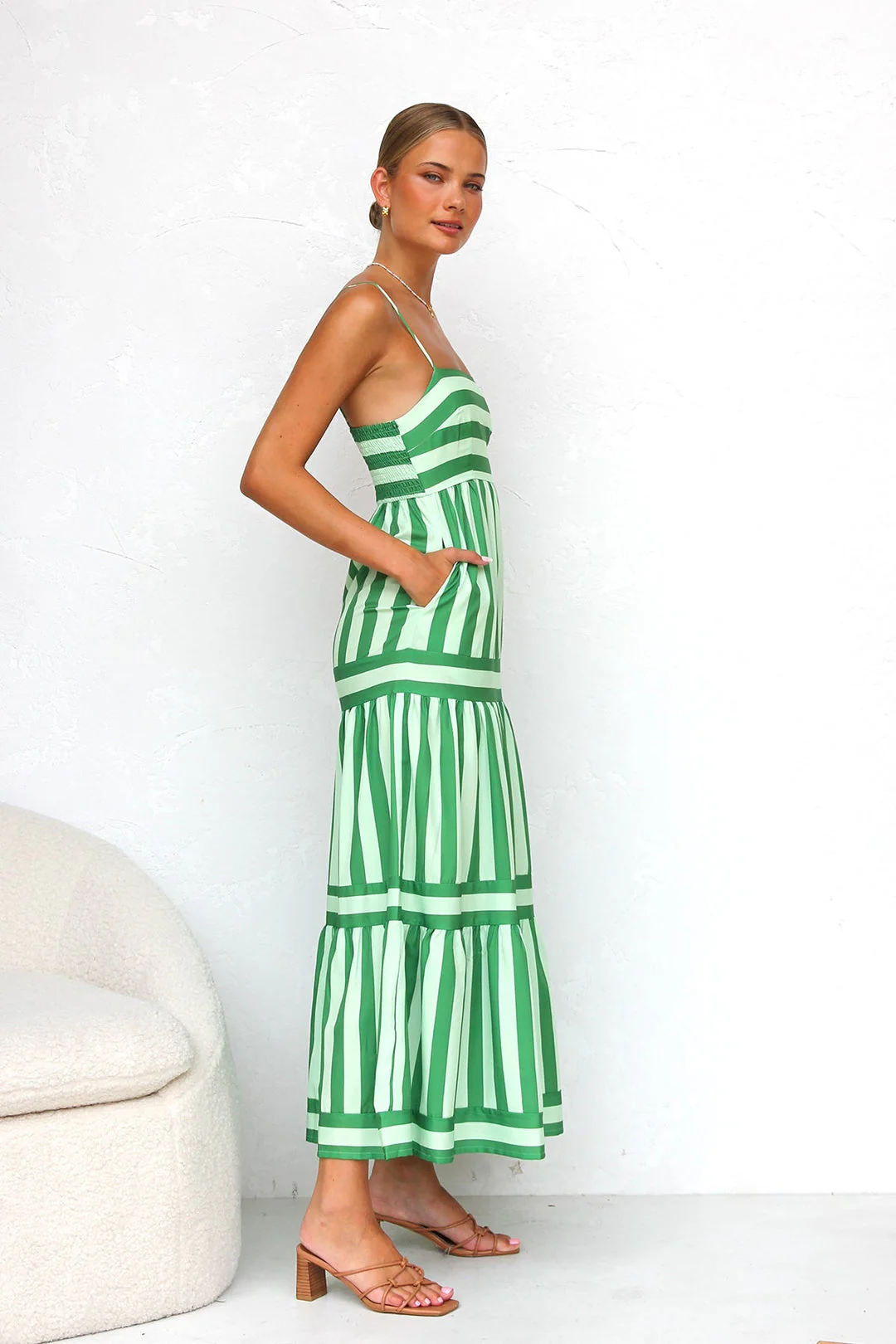 Flowy Full-Length Evening Dress - Image 7