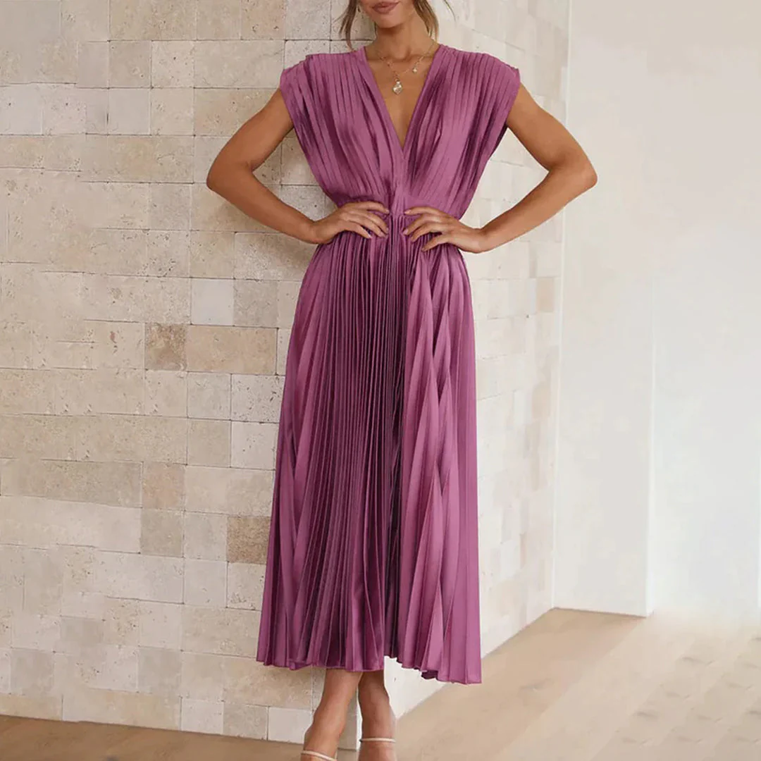 Elegant Maxi Dress With Flair - Image 39