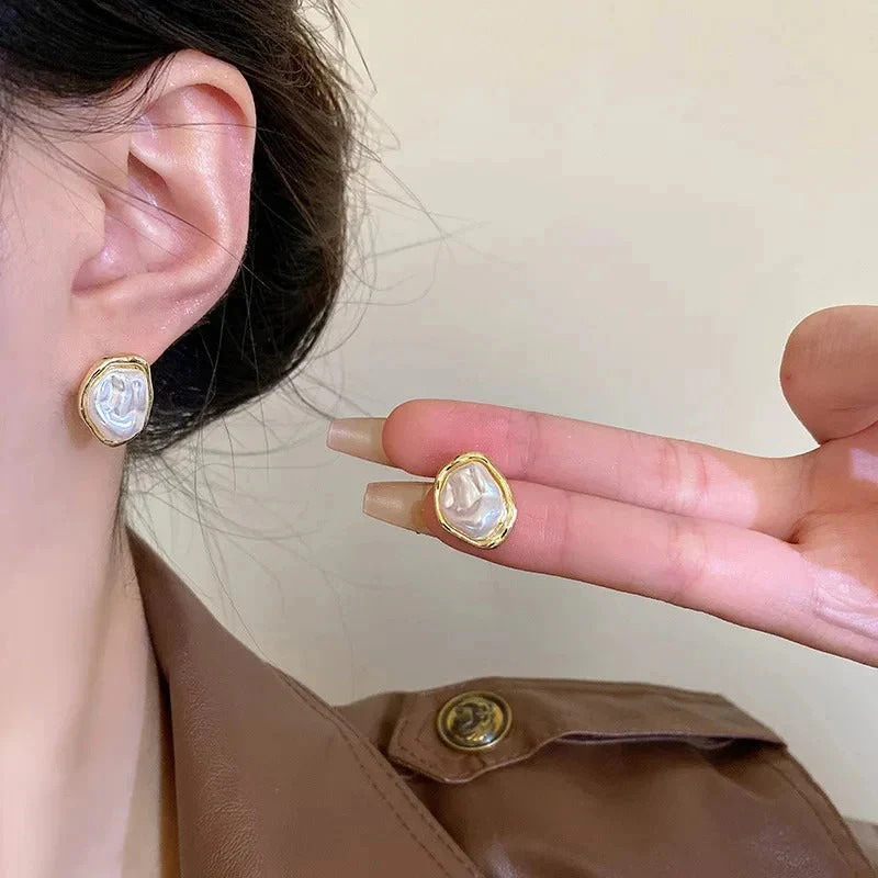 Elegant Pearl Earrings by Carmen - Image 6