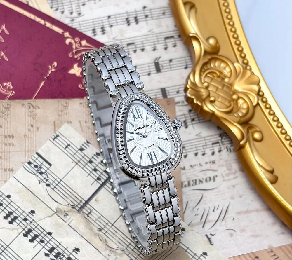 Elegant Snake-Head Bracelet Watch - Image 11