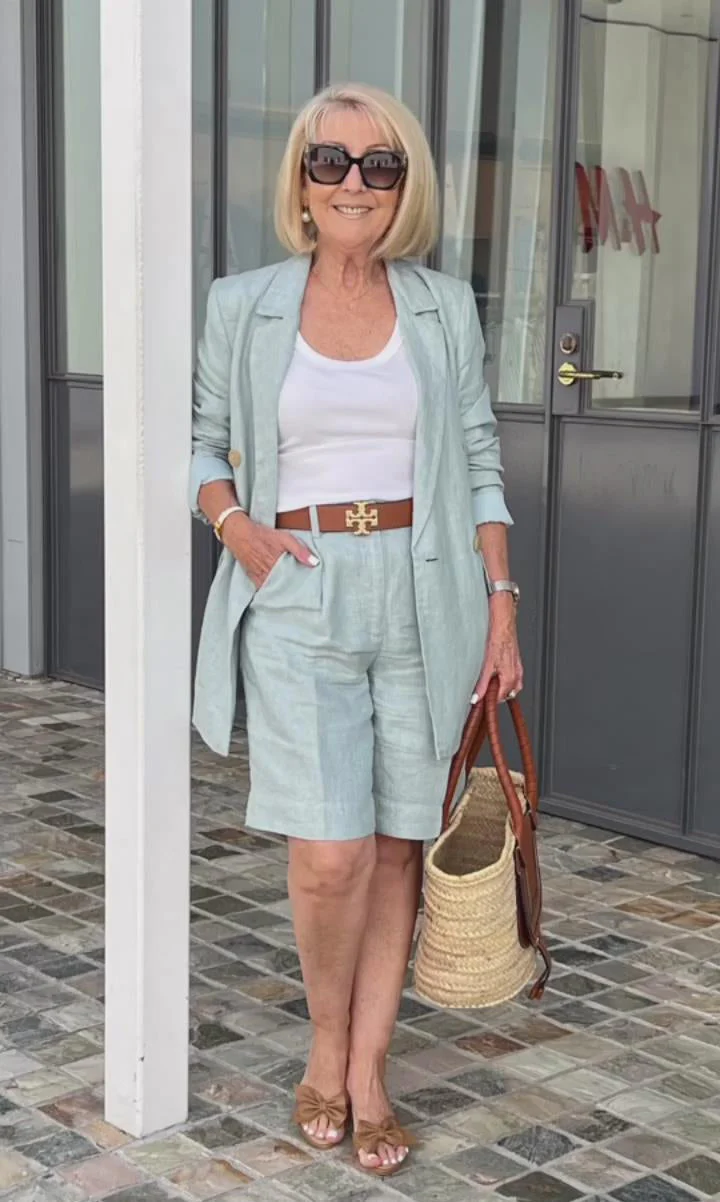 Elegant Suit Shorts Two-Piece Set - Image 3
