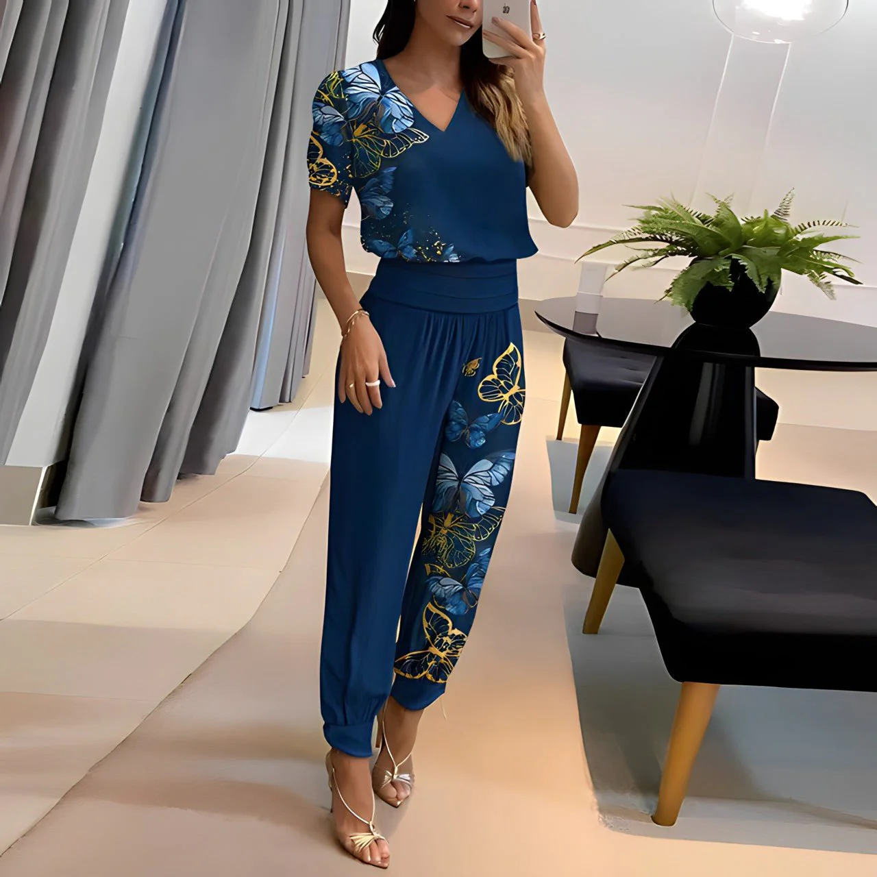 Elegant Top and Trousers Set – Flowy Staple for Relaxed Elegance - Image 6