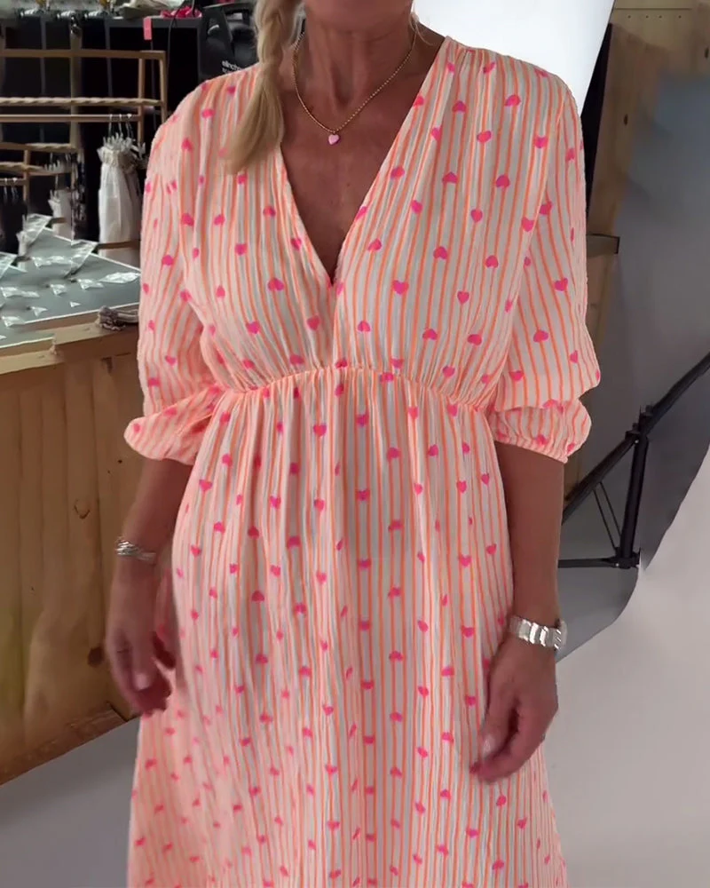 Elegant V-Neck Heart Print Dress - Image 4