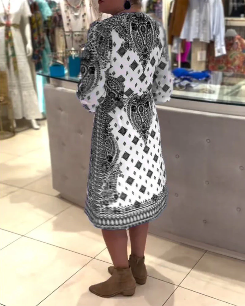Elegant V-neck midi dress - Image 8