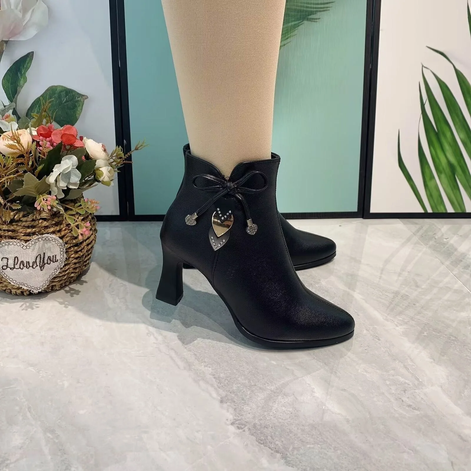 Fashion Pointed Toe Ankle Boots With Bow - Image 11