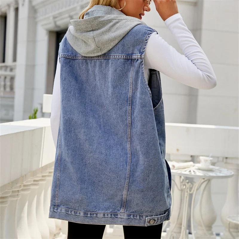 Fashionable Sleeveless Denim Jacket for Women - Image 3