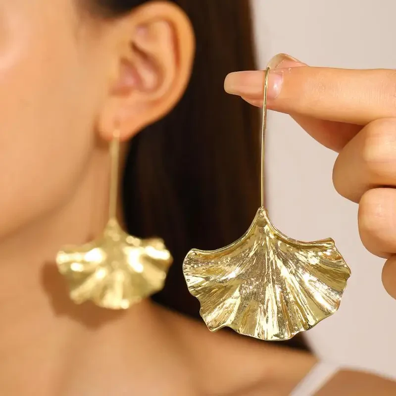 Floral Vintage Golden Petal Earrings