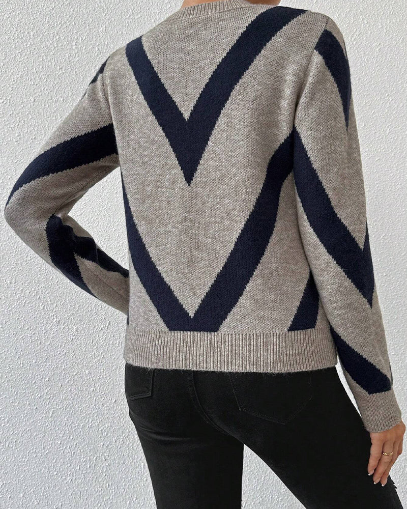 Geometric-Print Crew Neck Sweater - Image 17