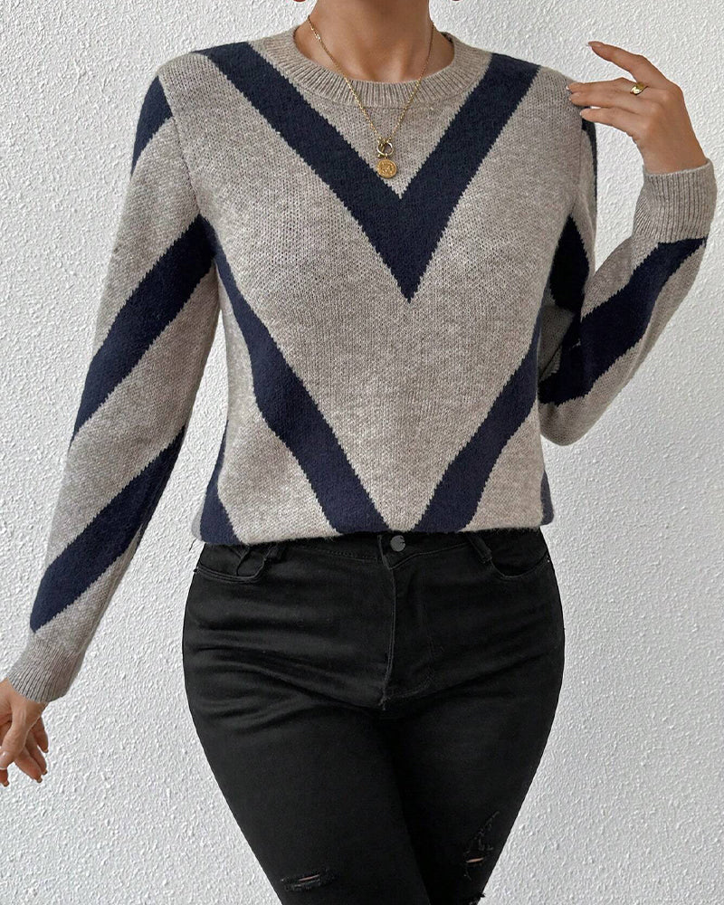 Geometric-Print Crew Neck Sweater - Image 24