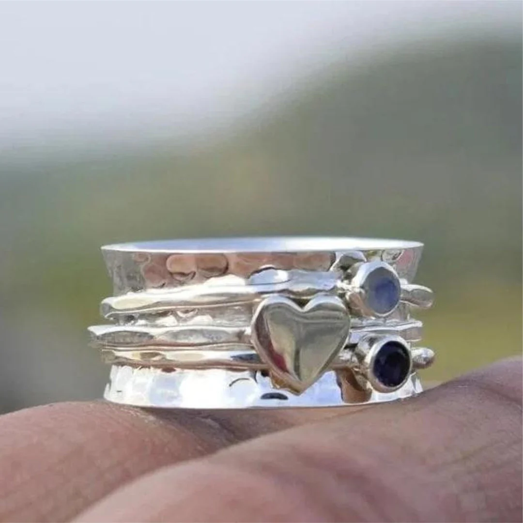 Handcrafted Heart Spinner Ring - Image 2