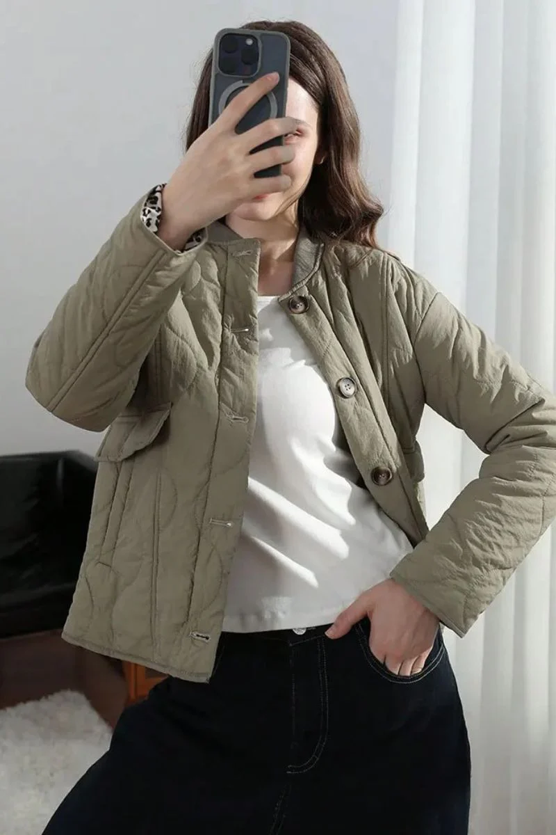 Lightweight Quilted Fit Jacket Wear - Image 11