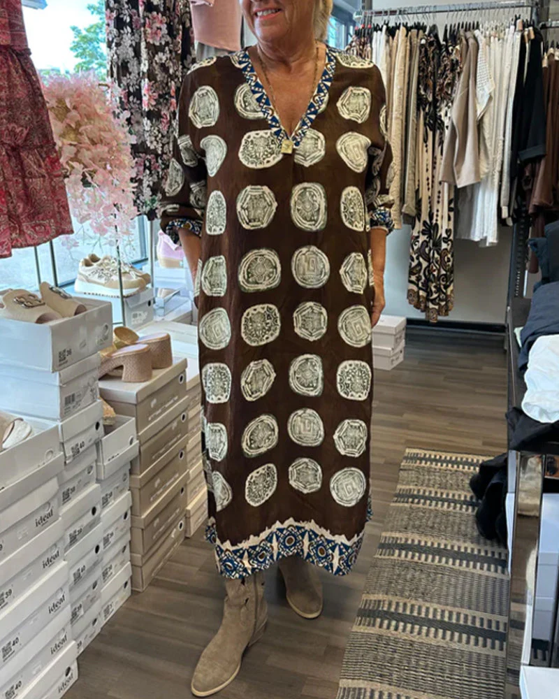 Long-Sleeved V-Neck Printed Dress - Image 13