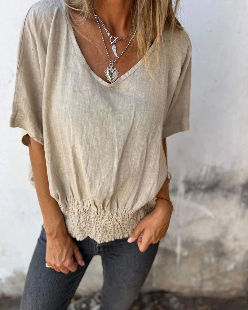 Minimal Summer Top with Relaxed Charm - Image 4