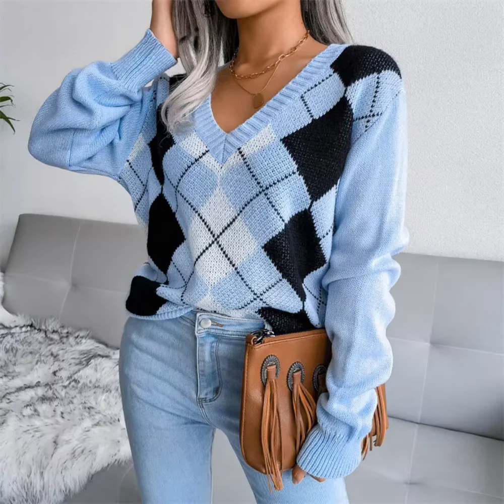 Textured V-Neck Knit Sweater - Image 15