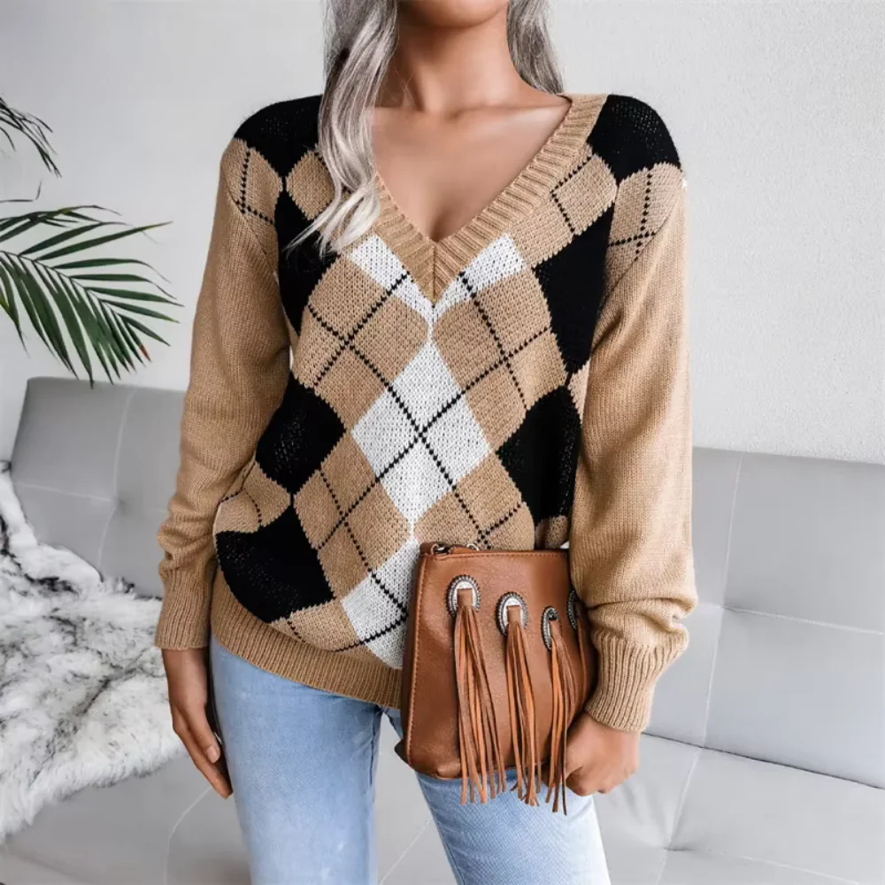 Textured V-Neck Knit Sweater - Image 3