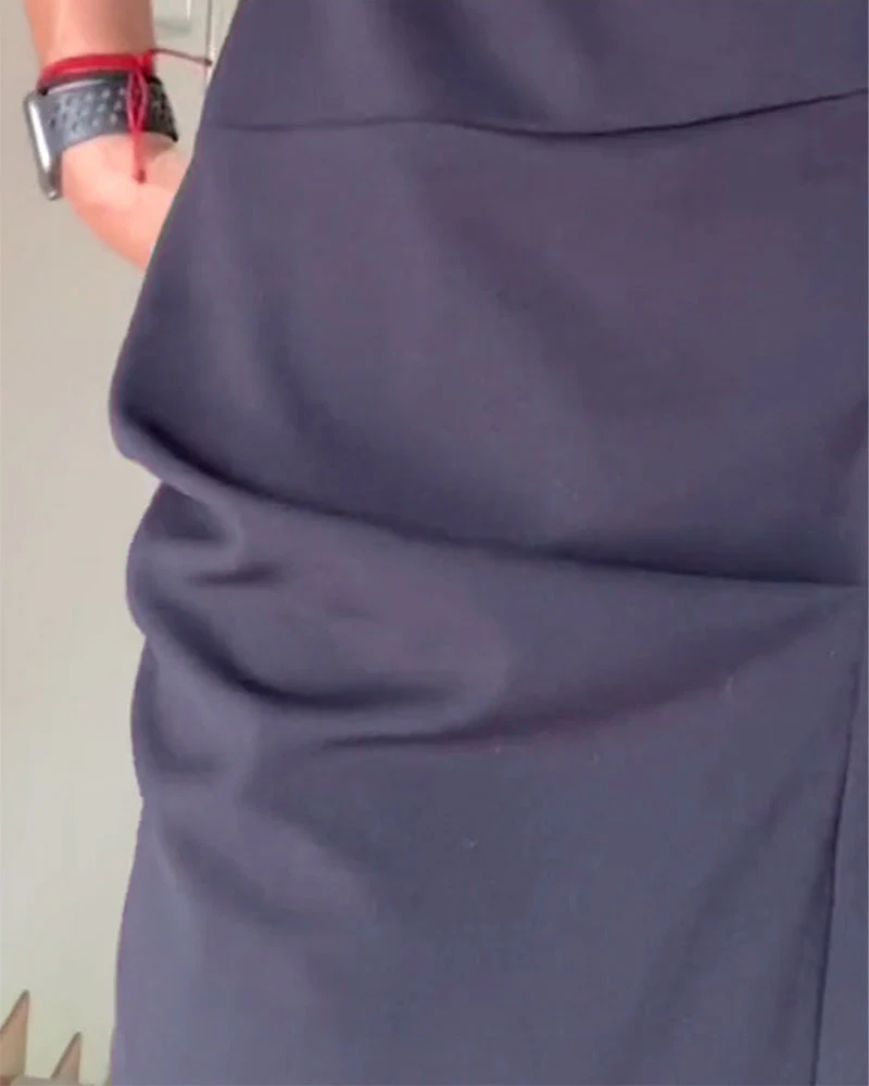 Round neck pleated solid color elegant dress - Image 9