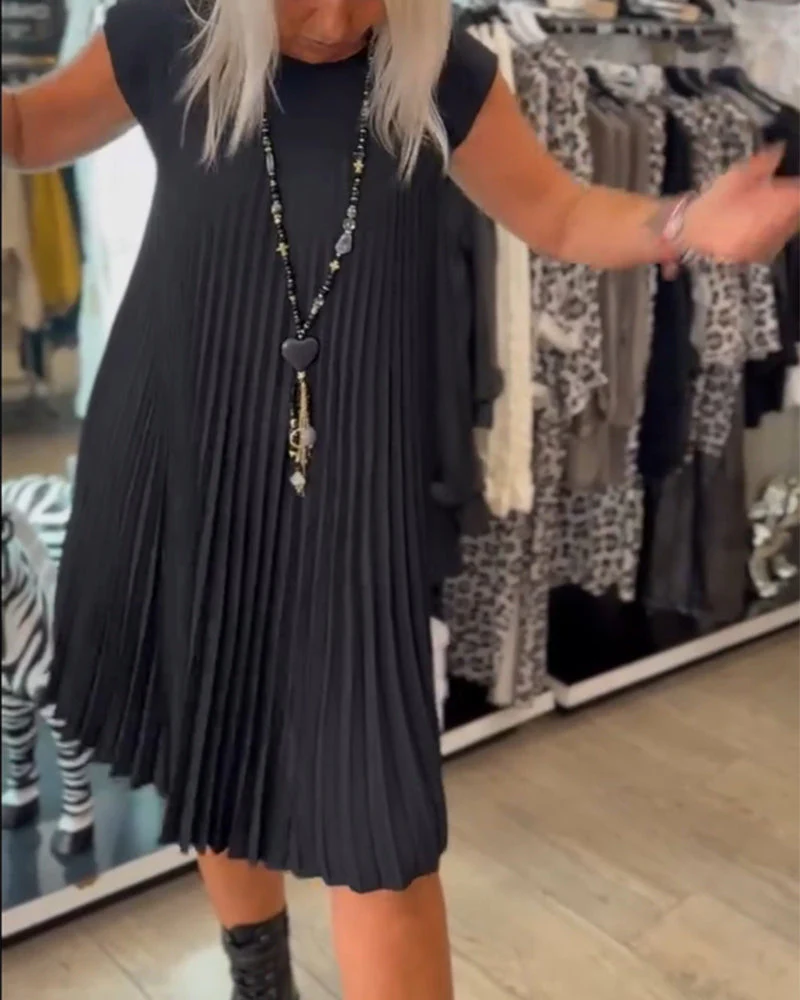 Round neck solid color pleated casual dress - Image 8