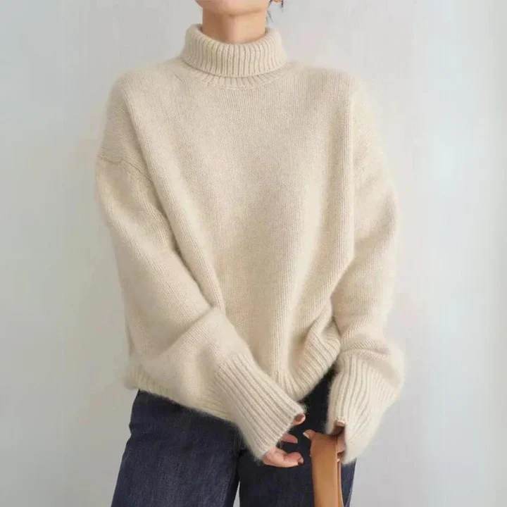 Soft and Elegant Cashmere Turtleneck Sweater - Image 9