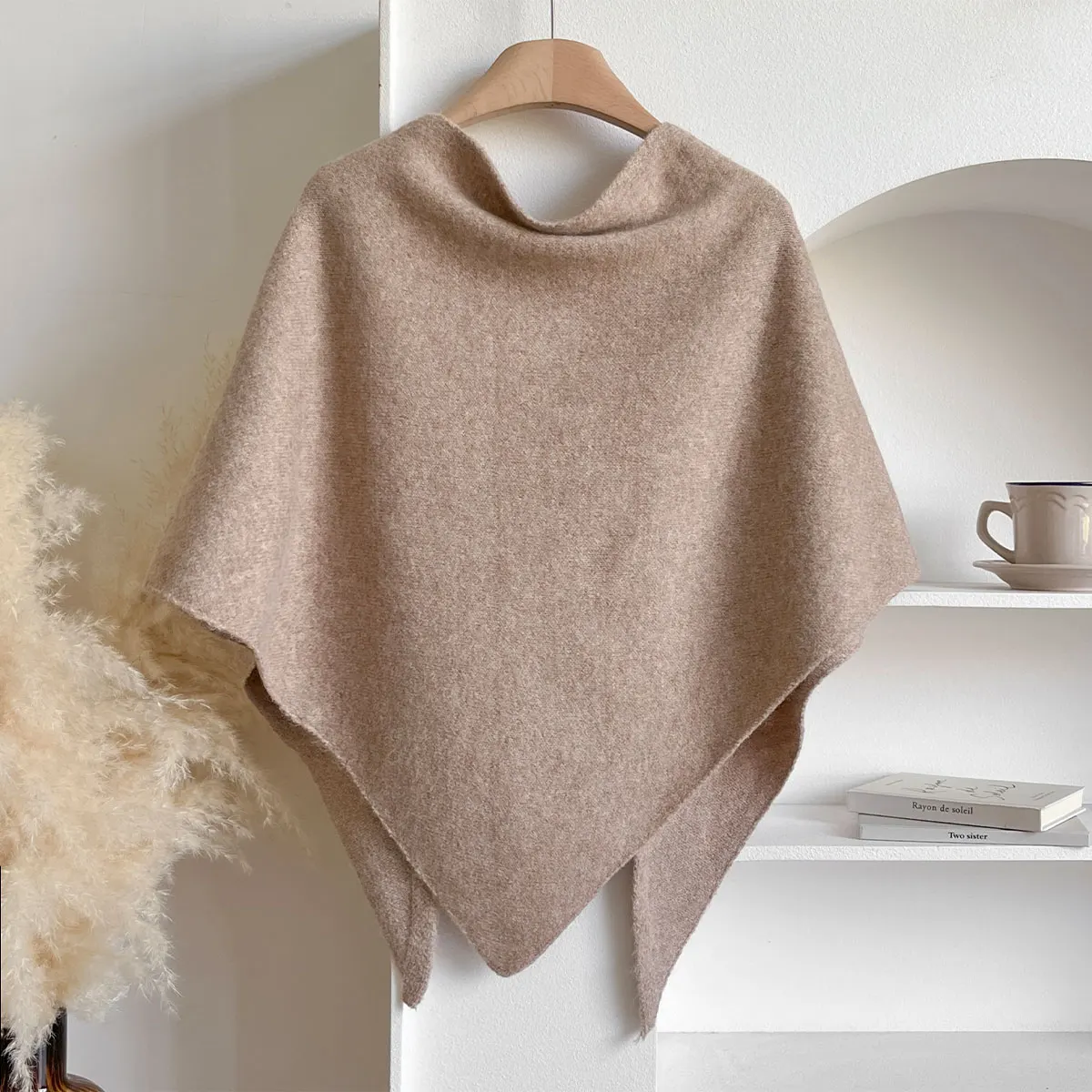 Soft and Stylish Autumn Scarf - Image 27