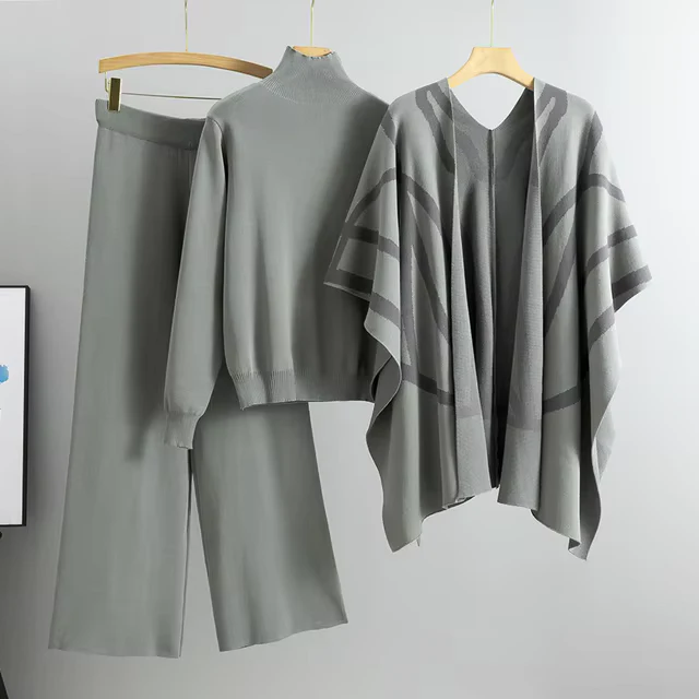 Sophia™ - soft, comfortable 2-piece knitting set - Image 3