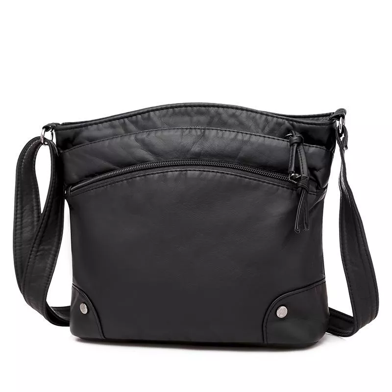 Stylish Leather Shoulder Bag with Modern Design - Image 3