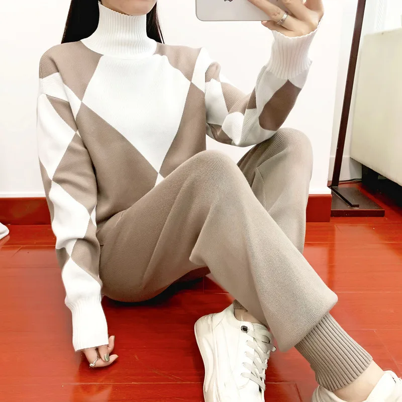 Stylish Ribbed Knit Matching Set - Image 4