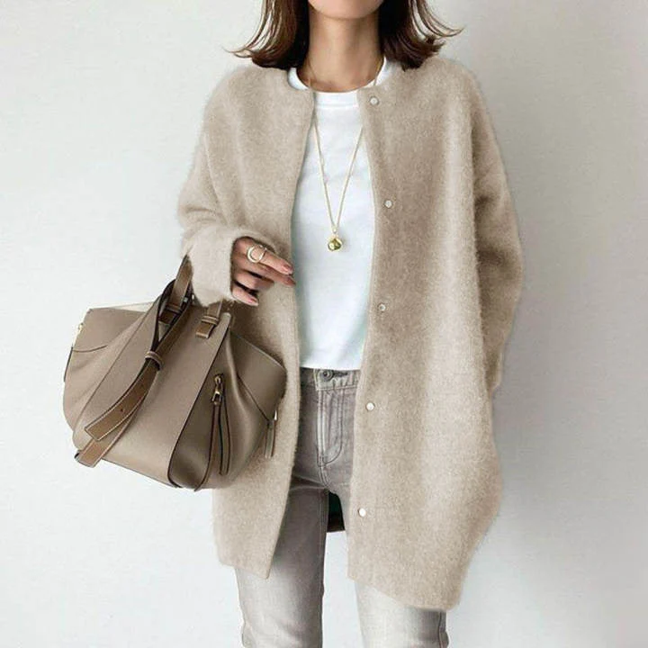 Timeless Luxe Wool Jacket for Fall - Image 8