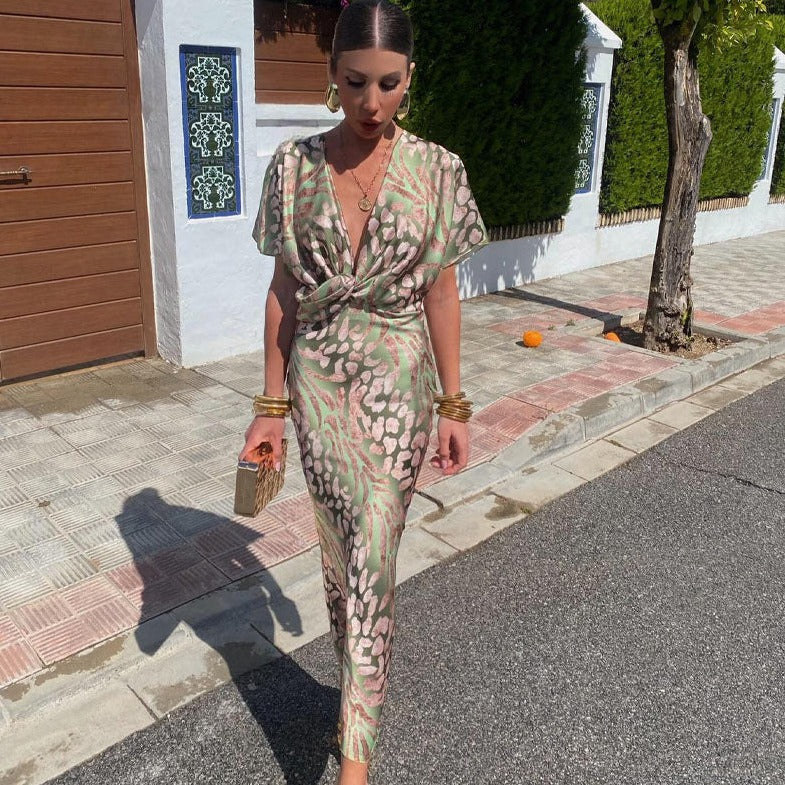 Timeless Silk Dress With Shine - Image 2