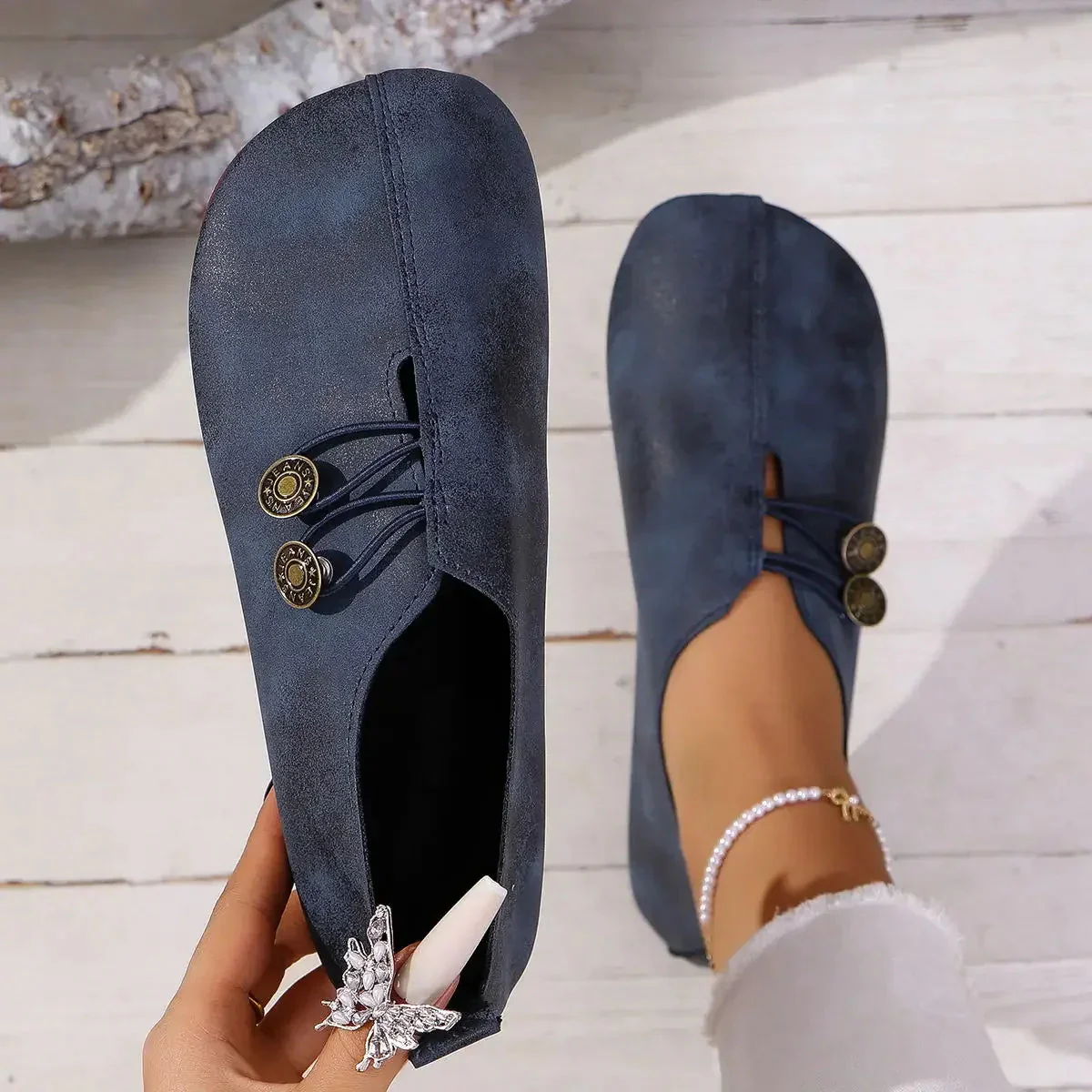 Trendy Loafer with Comfortable Fit - Image 3
