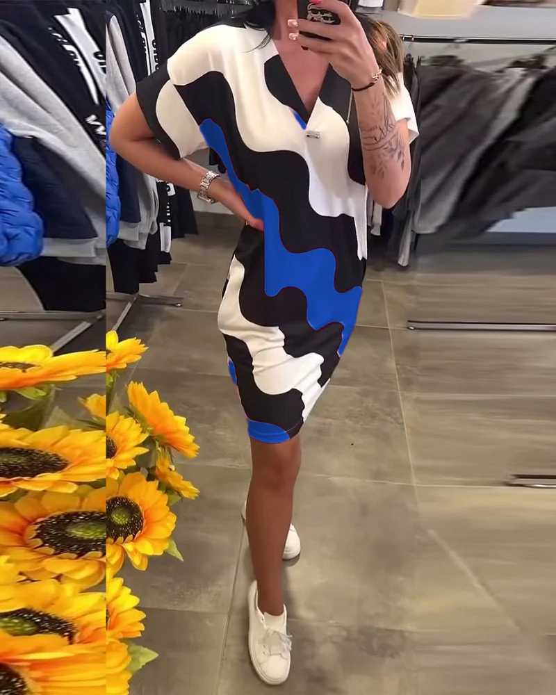 V-Neck Wave Print Dress - Image 10